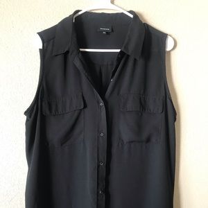 Plus size Black sleeveless blouse 2x
